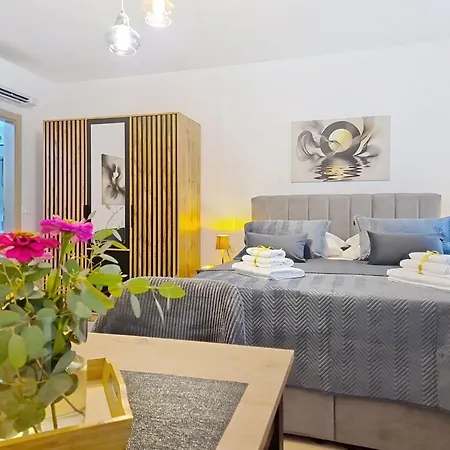 Libar By Interhome * 자다르