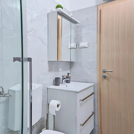 Libar By Interhome